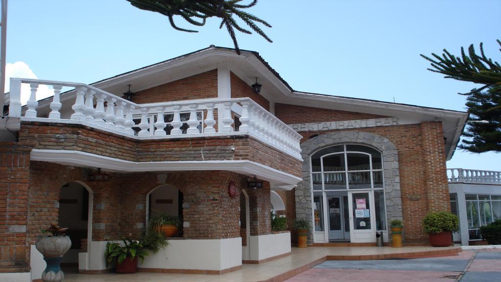 Hotel Villa Monarca Inn Zitácuaro Εξωτερικό φωτογραφία