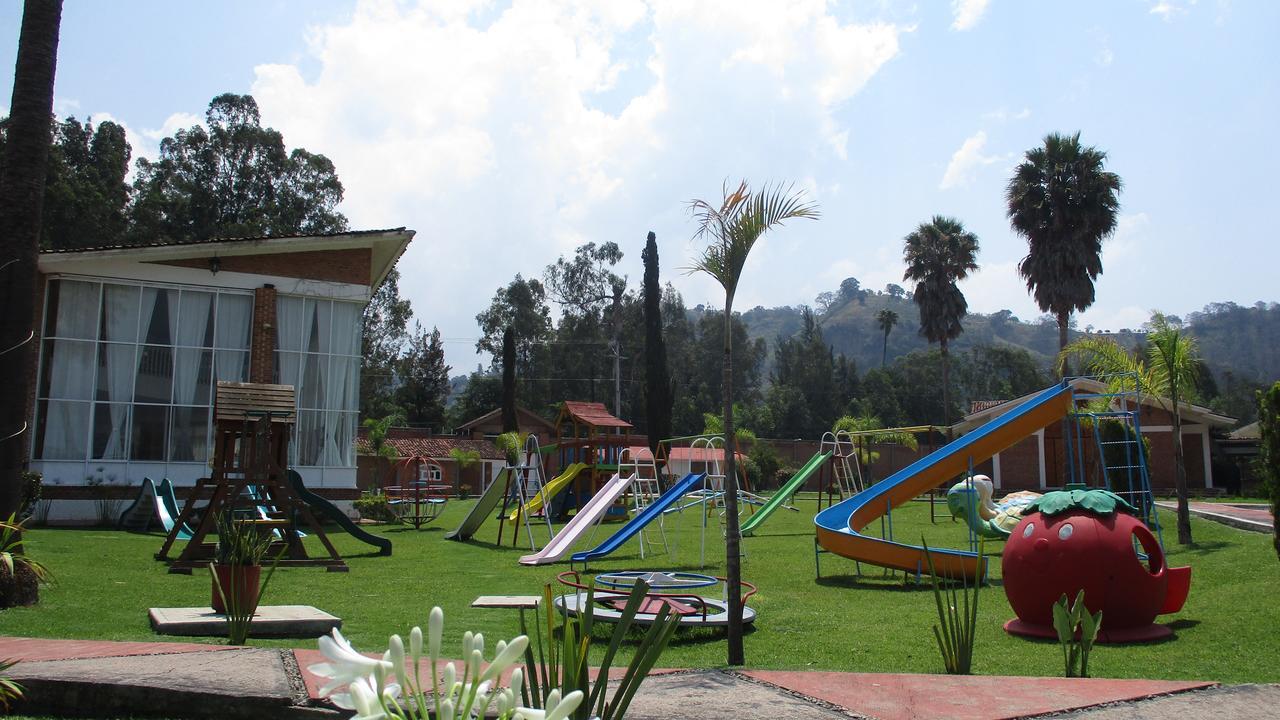 Hotel Villa Monarca Inn Zitácuaro Εξωτερικό φωτογραφία