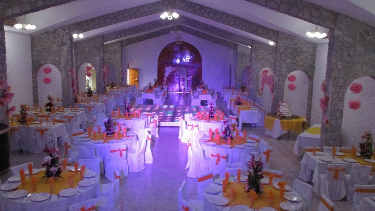 Hotel Villa Monarca Inn Zitácuaro Εξωτερικό φωτογραφία