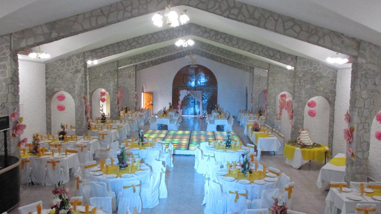 Hotel Villa Monarca Inn Zitácuaro Εξωτερικό φωτογραφία
