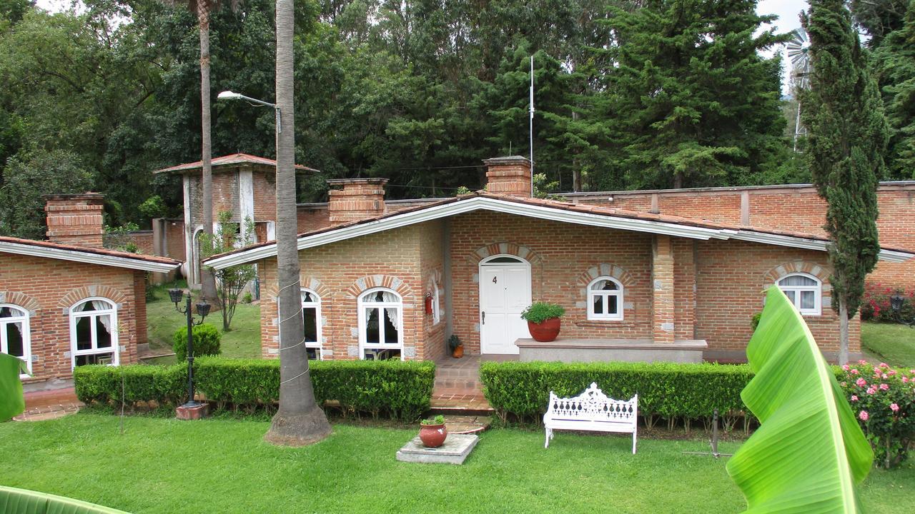 Hotel Villa Monarca Inn Zitácuaro Εξωτερικό φωτογραφία