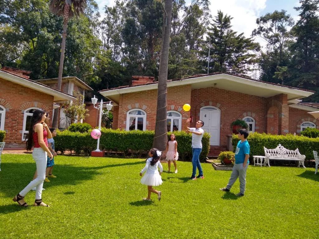 Hotel Villa Monarca Inn Zitácuaro Εξωτερικό φωτογραφία