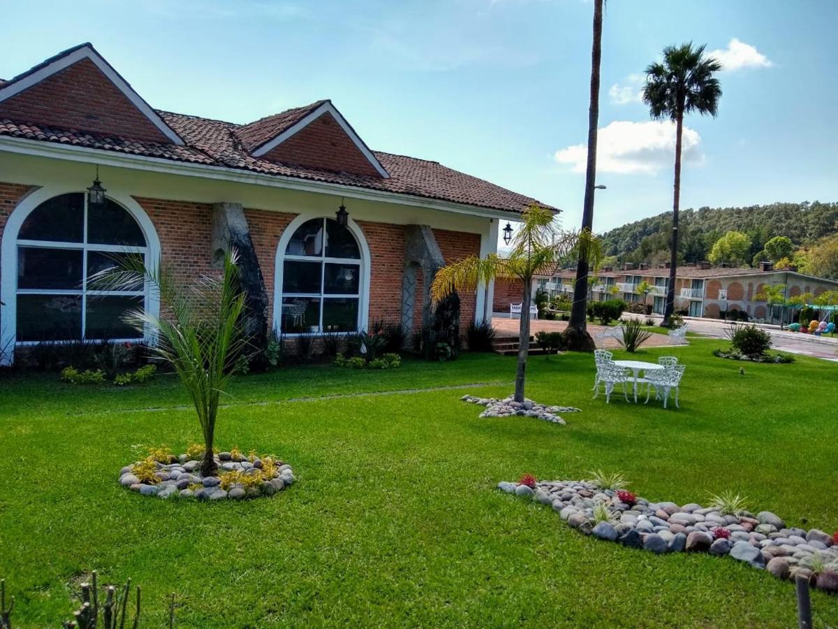 Hotel Villa Monarca Inn Zitácuaro Εξωτερικό φωτογραφία